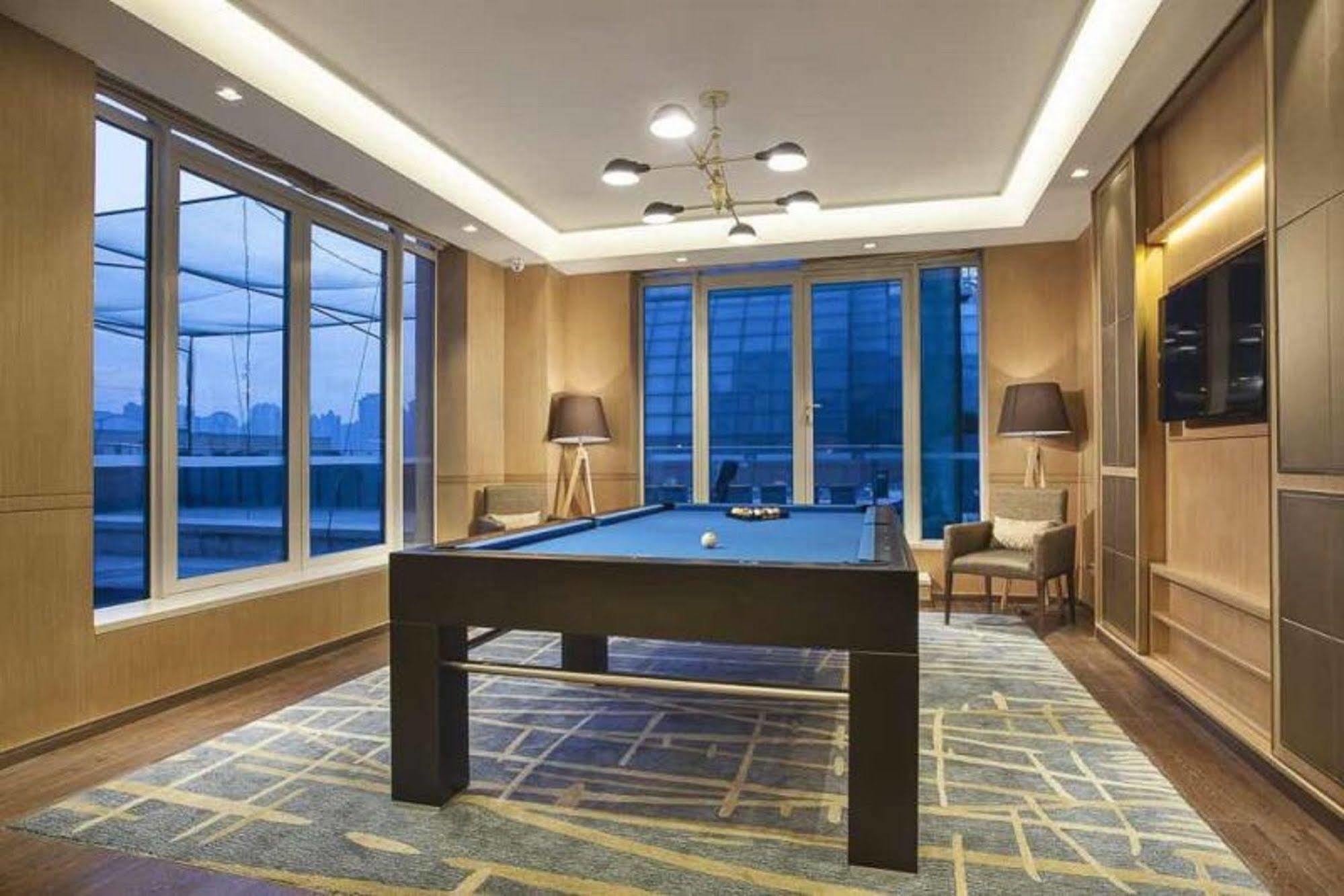 Somerset Grand Central Dalian Bagian luar foto