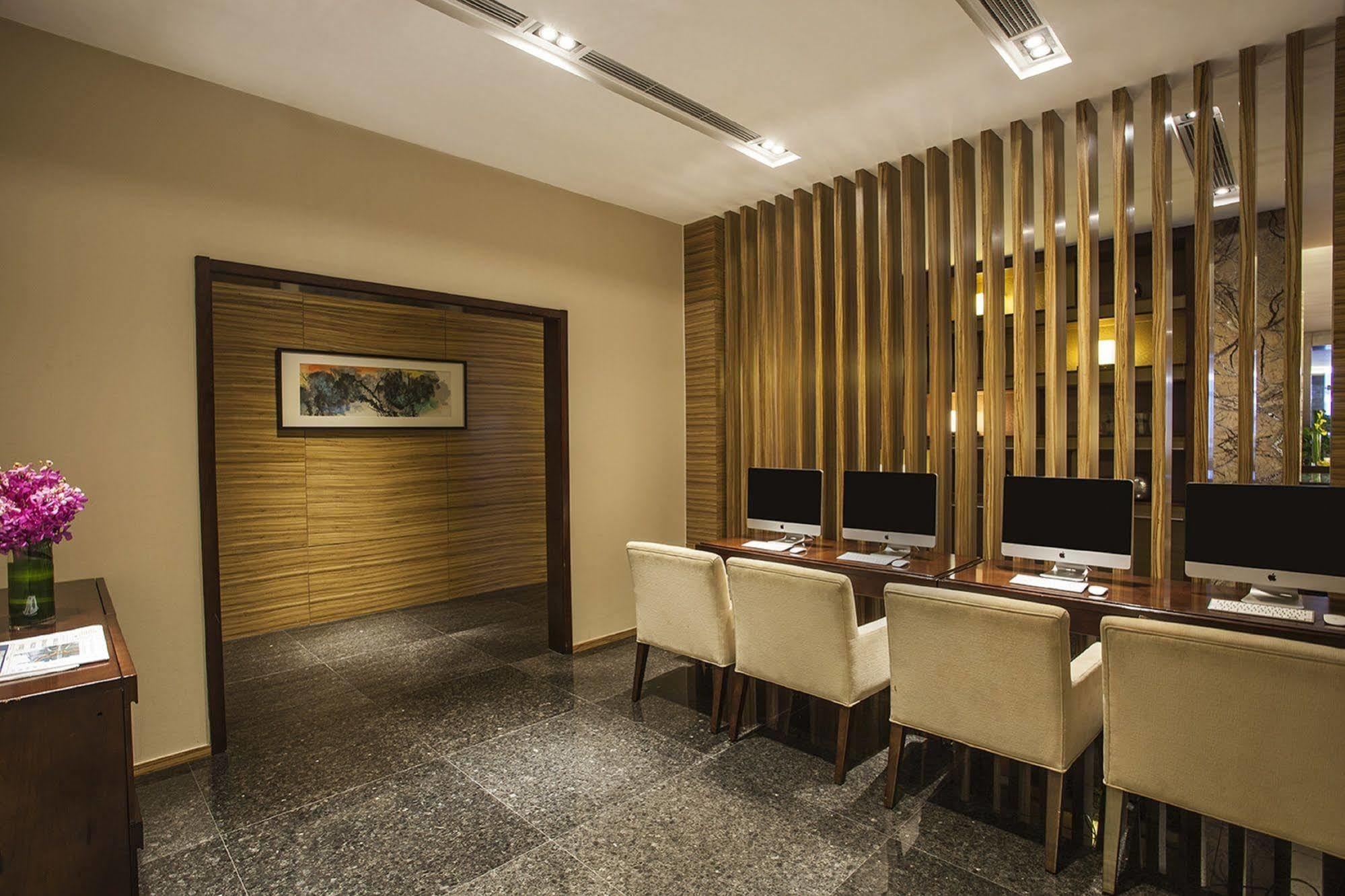 Somerset Grand Central Dalian Bagian luar foto